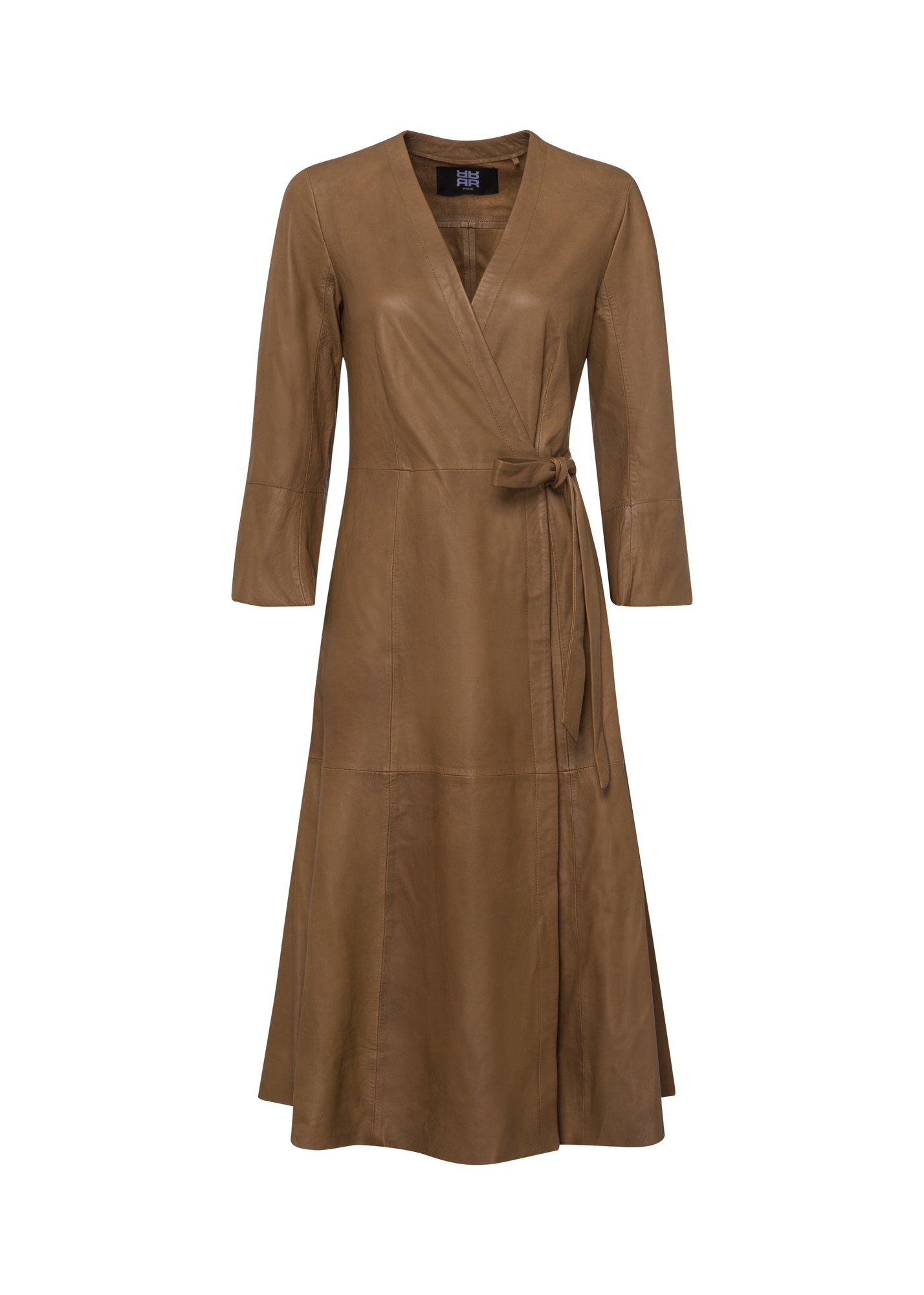 Sukienka skórzana ,długa, pasowana w talii, wiązana z boku, kolor brązowy Riani 136010-9027-610